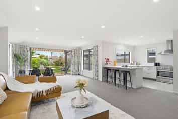 557 Hereford Street, Linwood