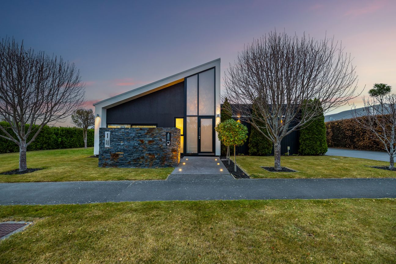 Elevated Design, Expansive Outdoors! - Vista 2