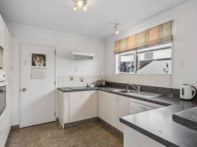 182D Bay View Road, South Dunedin