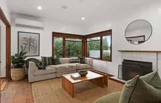 809 Maitland Crescent, Mayfair
