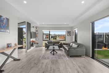 8 Eastonfield Drive, Rolleston