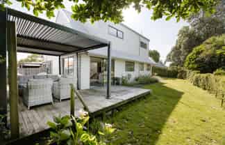 188B Sixteenth Avenue, Avenues