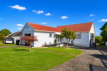 13 Court Crescent, Panmure