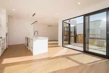 C/27 Nutsey Avenue, Northcote