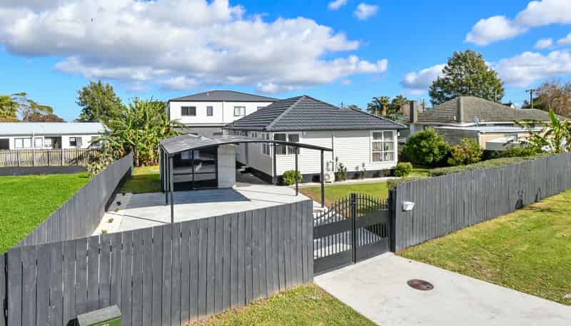 2/8 Allen Street, Mangere East