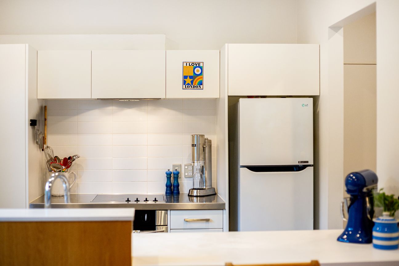 CONTEMPORARY COMFORT & CONVENIENCE – pohled 4