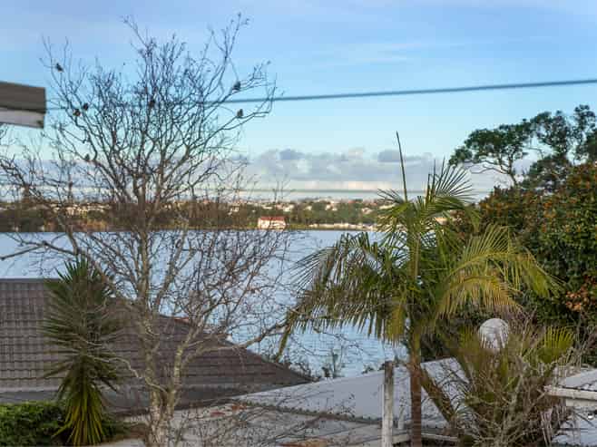 1/83 Sylvan Avenue, Northcote