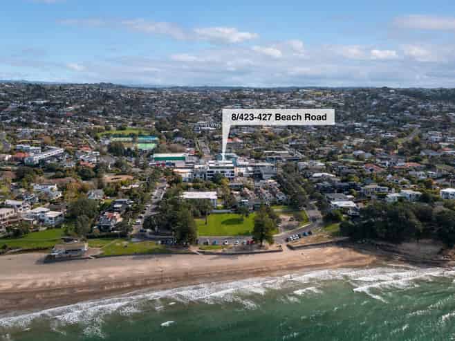 8/423-427 Beach Road, Mairangi Bay
