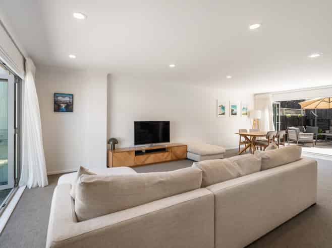 5/13 Kaihu Street, Northcote