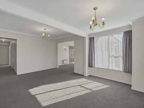 1/98A Lake Terrace Road, Burwood