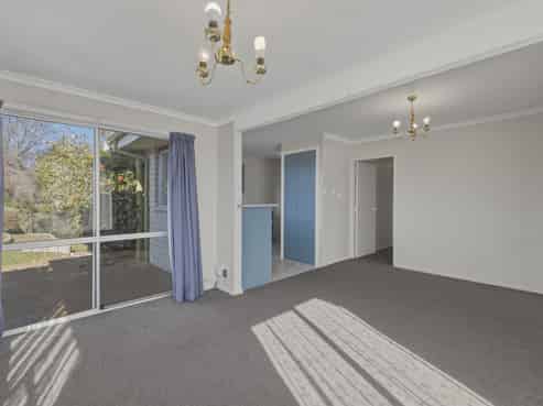 1/98A Lake Terrace Road, Burwood