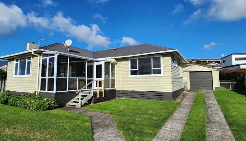 16 Kauri Street, Merrilands