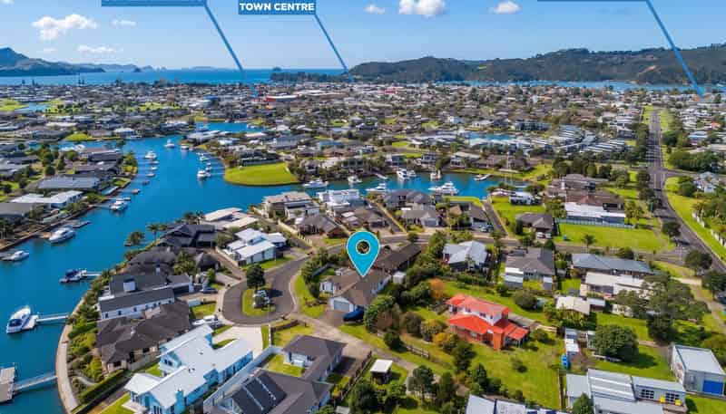 9 Waitotara Way, Whitianga