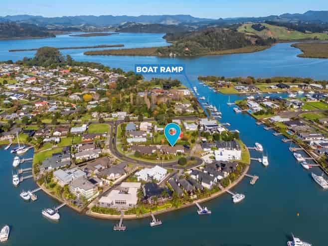 9 Waitotara Way, Whitianga