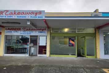 Retail shop in Epuni