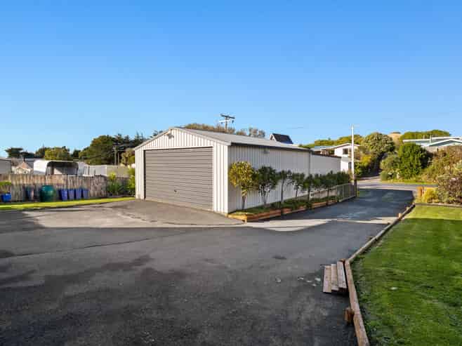 590 Brighton Road, Westwood