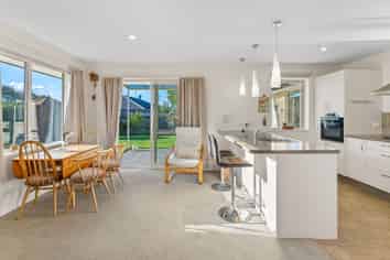 14A Ernest Place, BRIGHTWATER