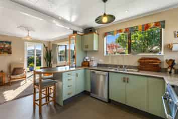 4 Hunter Place, Merrilands