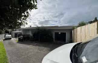 39A  Brian Crescent , Stanmore Bay