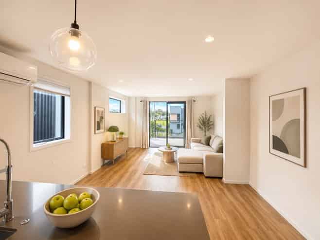 4/2 Sioux Road, Hobsonville