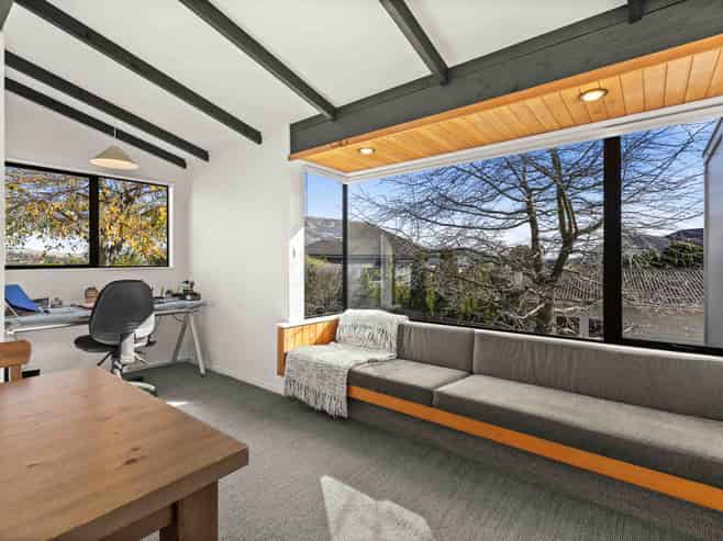 10 Busby Hill, Havelock North
