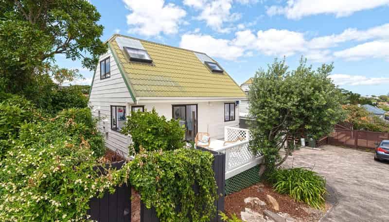 2/16 Fairlands Avenue, Waterview