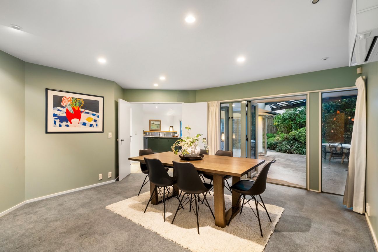 IS THIS THE BEST BUY IN CAMPBELLS BAY? $1,850,000 - Vista 3