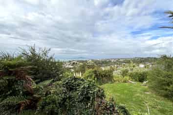 102A Knights Road, Rothesay Bay