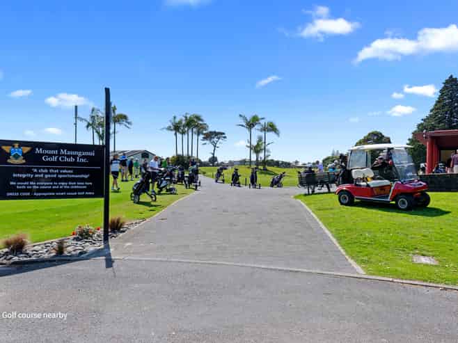 10 Fairway Avenue, Mount Maunganui