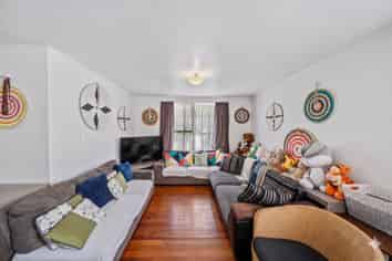 36 Landon Avenue, Papatoetoe