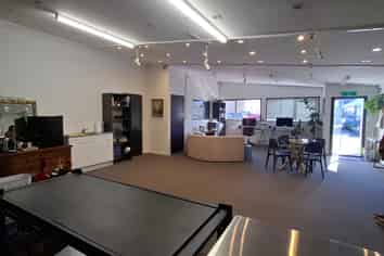 NEW LYNN OFFICE/STORAGE