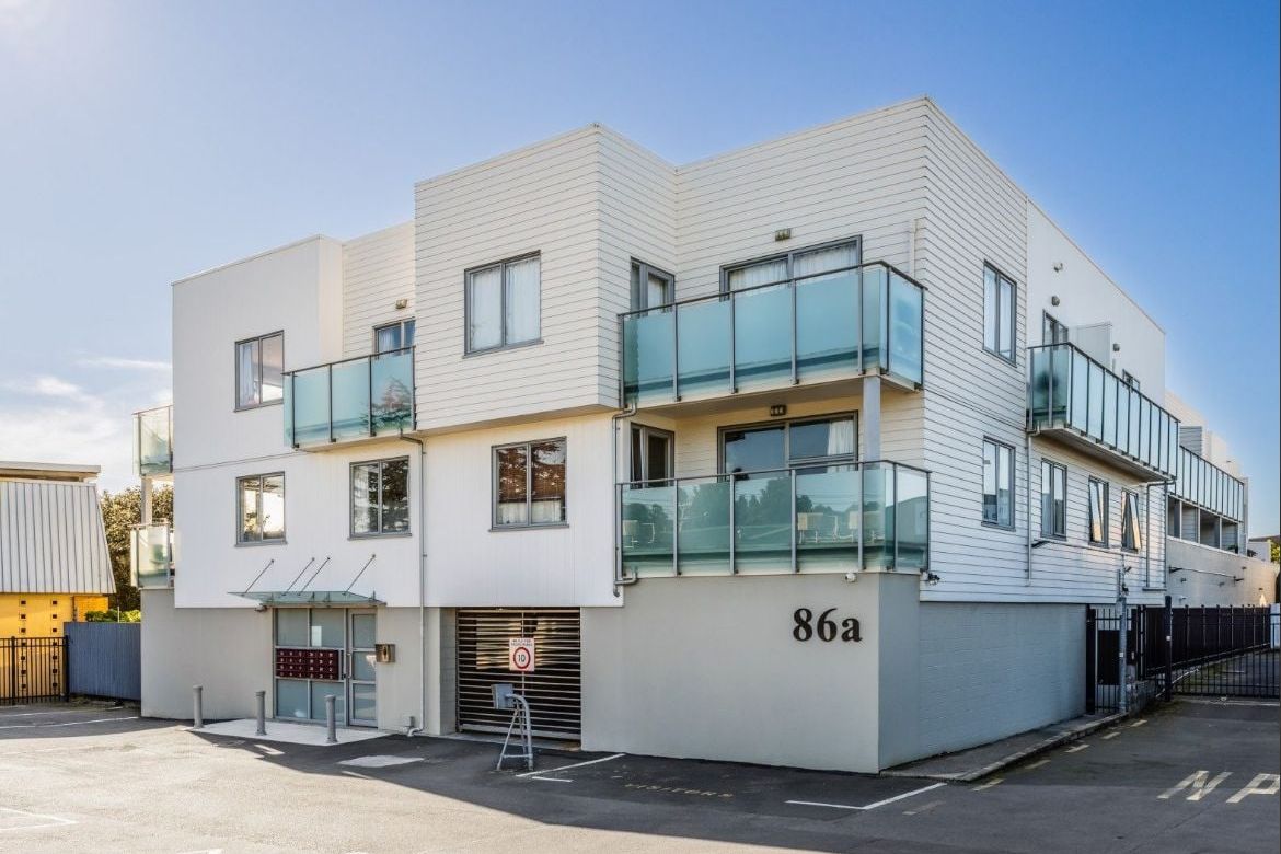 Huge 2-bed + 2 secure parks + water included - Vista 2