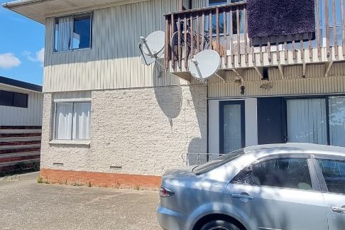 Spacious 3-Bedroom Unit at 6/246 Shirley Road, Papatoetoe, Auckland - Ansicht 2