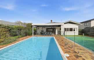 23 Fairholme Avenue, Epsom