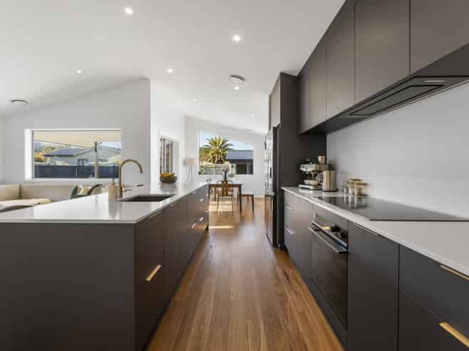 24 Bidston Street, Outram