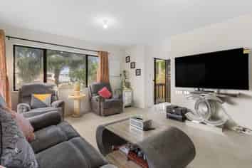 34 Saint Annes Crescent, Wattle Downs