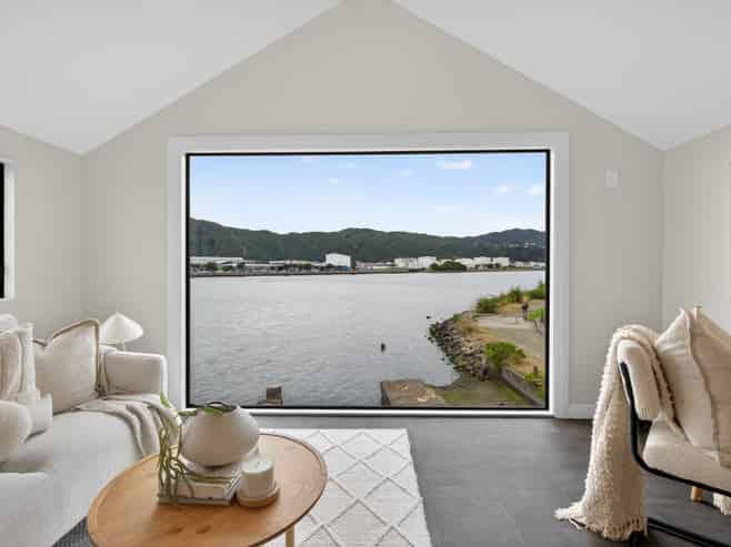 Boat Shed/19 Hikoikoi Reserve, Marine Parade, Petone