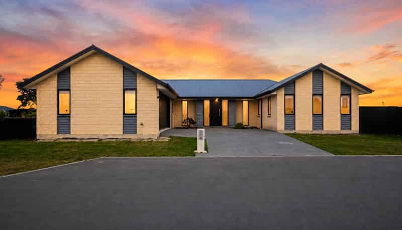14 Hollard Crescent, Lincoln