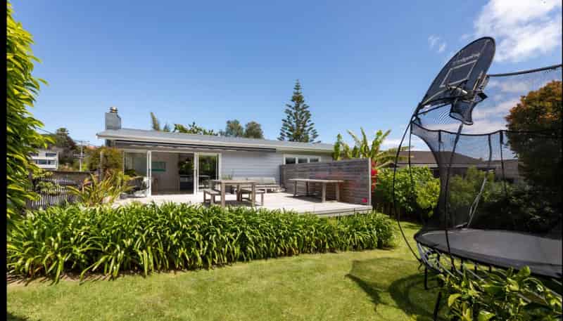 54 Rutherford Terrace, Meadowbank