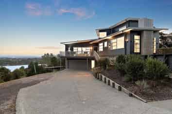 Auckland - Address withheld