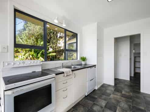 454A Whangaparaoa Road, Stanmore Bay
