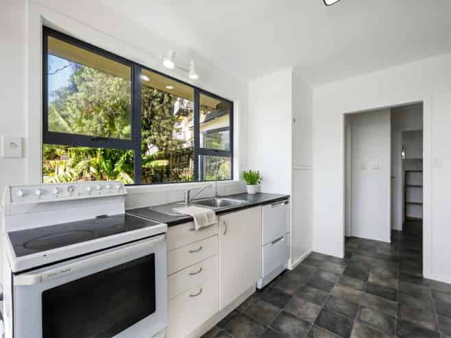 454A Whangaparaoa Road, Stanmore Bay