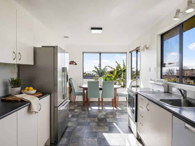 454A Whangaparaoa Road, Stanmore Bay