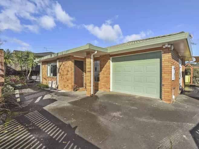 1 Marbella Drive, Massey