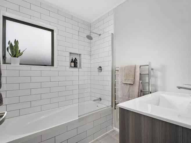 1 Marbella Drive, Massey