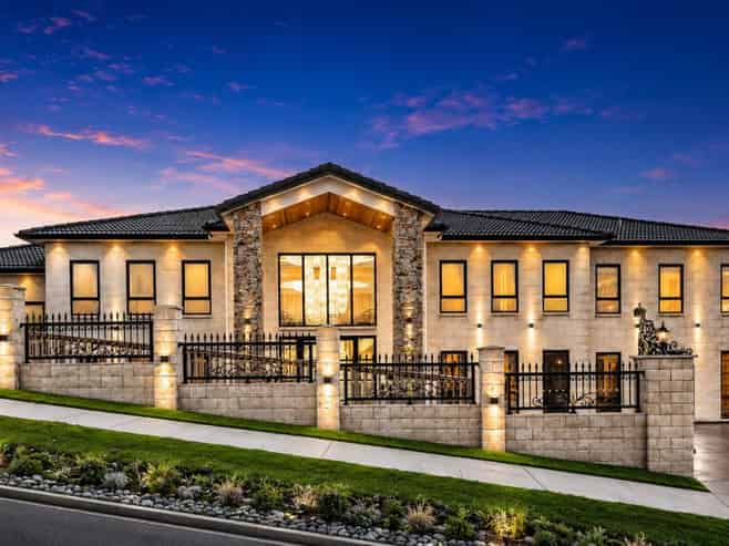 83 Griggs Road, Whitford