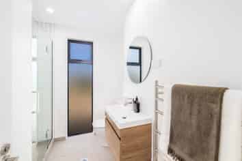 1/66 Cleveland Street, Edgeware