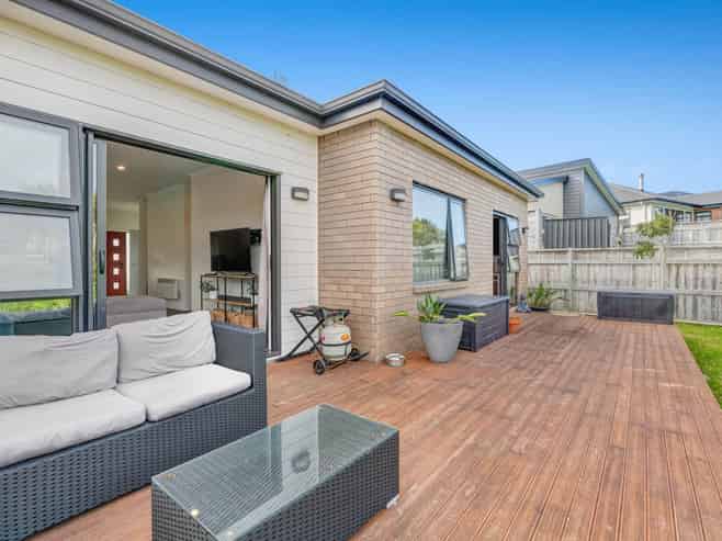 53 Cape Cod Drive, Gulf Harbour
