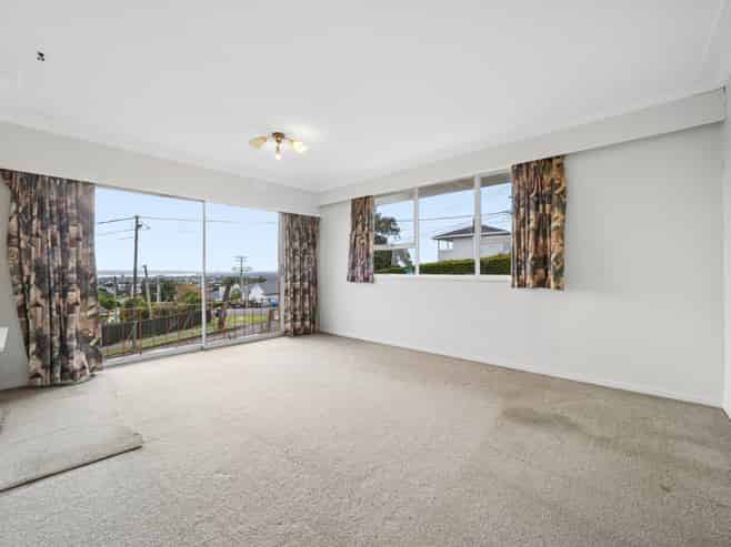 1/2 Routley Drive, Glen Eden