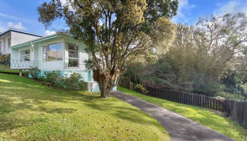 39C Kaipatiki Road, Glenfield